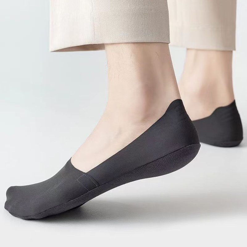 Șosete invizibile pentru bărbați cu o bucată de mătase de gheață Șosete invizibile pentru bărbați cu o bucată de mătase de gheață