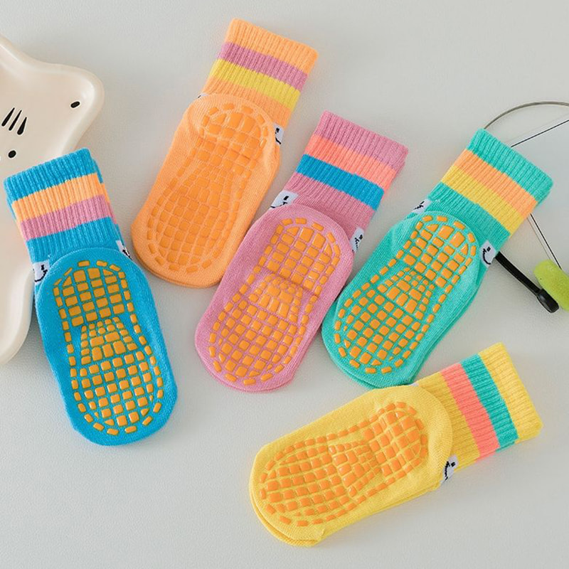 Producători de ciorapi non -alunecare Passuri cu ridicata cu ridicata cu tuburi medii, înaltă educație timpurie, șosete de joacă pentru copii Producători de ciorapi non -alunecare Passuri cu ridicata cu ridicata cu tuburi medii, înaltă educație timpurie, șosete de joacă pentru copii