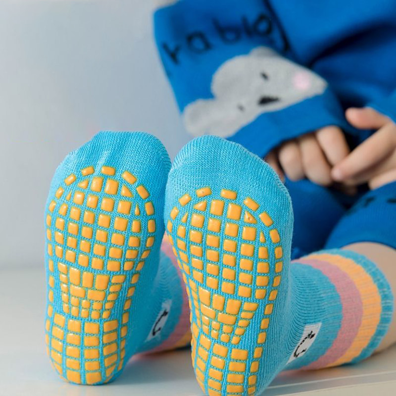 Producători de ciorapi non -alunecare Passuri cu ridicata cu ridicata cu tuburi medii, înaltă educație timpurie, șosete de joacă pentru copii Producători de ciorapi non -alunecare Passuri cu ridicata cu ridicata cu tuburi medii, înaltă educație timpurie, șosete de joacă pentru copii