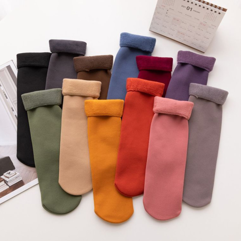 Șosete pentru copii, talpă, dungi verticale de toamnă și de iarnă, șosete de zăpadă de imitație, catifea groasă pentru bărbați și femei, șosete anti -alunecare și podea caldă Șosete pentru copii, talpă, dungi verticale de toamnă și de iarnă, șosete de zăpadă de imitație, catifea groasă pentru bărbați și femei, șosete anti -alunecare și podea caldă
